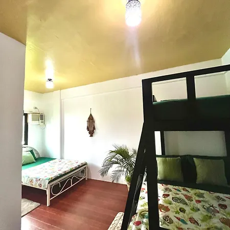 Casa Luntian Lodge And Cafe Puerto Galera Exterior photo